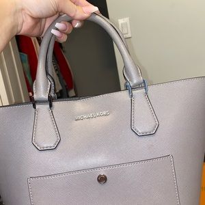 SOLD ⚠︎︎ MICHAEL KORS SATCHEL PASTEL PERIWINKLE ✨